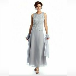 J Kara Beaded Gown with Shawl MSRP $259 Size 6